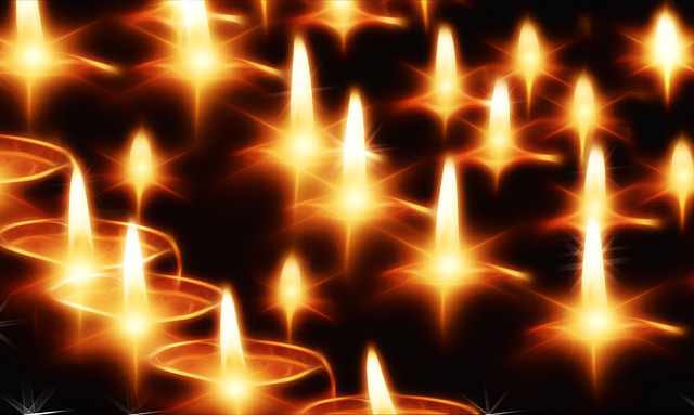 candles-141892_640
